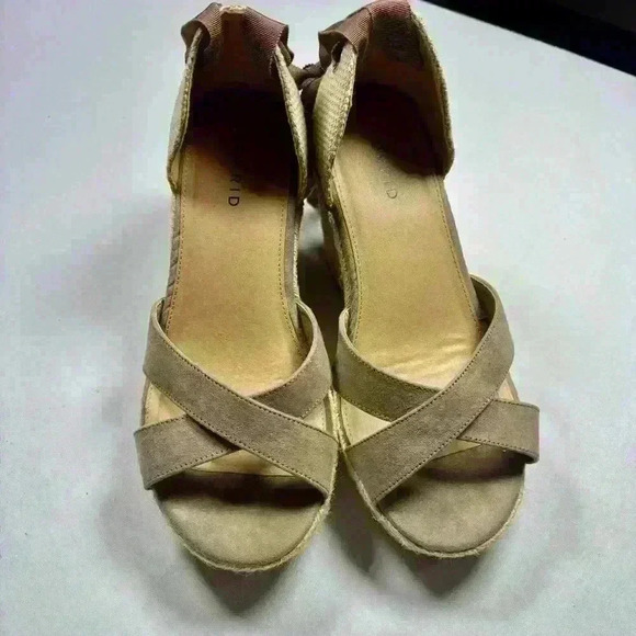 Torrid Ankle Wrap Platform Wedge Espadrilles Size 9WW New - Picture 9 of 11